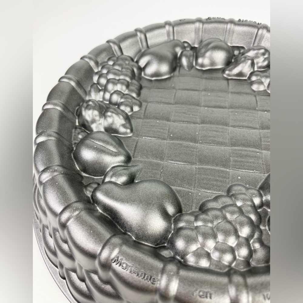 Nordic Ware Marianne Cake Pan Cast Aluminum Fruit Lattice Basket Weave 10 Cup - Picture 6 of 16